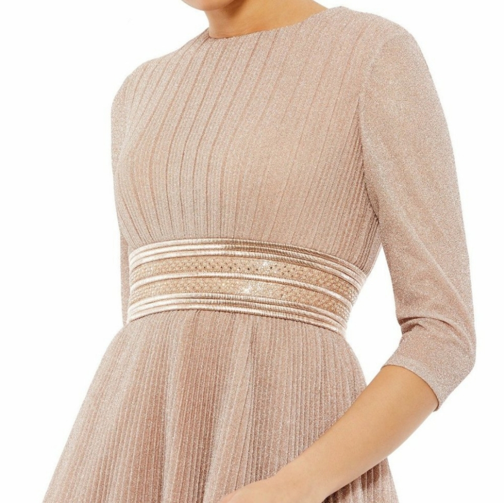 Rose gold Mac Duggal size 16 new with tag beautiful dress. - Picture 3 of 3